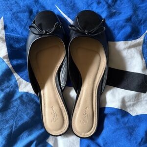 22 Eleve black ballet flat mules